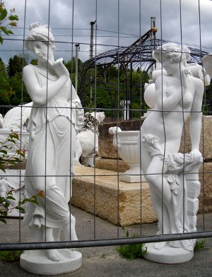 Kunststein Figuren