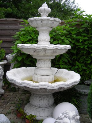 Kunststein Brunnen